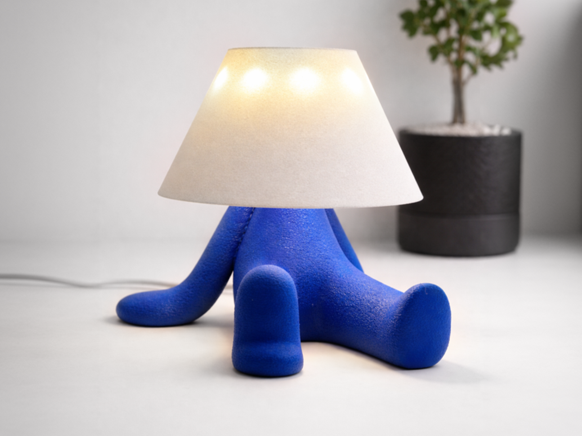 Loopy Lamp - LAZY